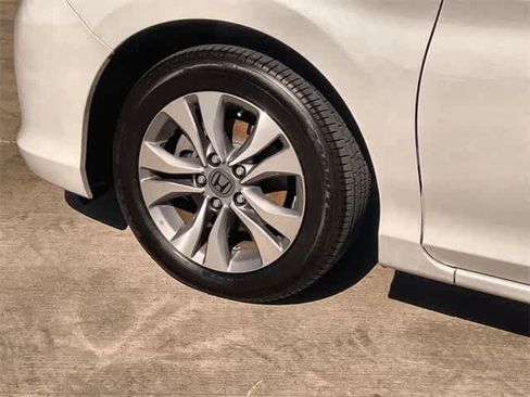 Used 2015 Honda Accord LX image 9