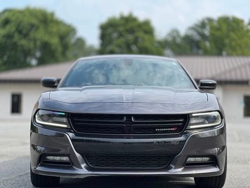 Used 2016 Dodge Charger R/T w/ Blacktop Package RWD image 2