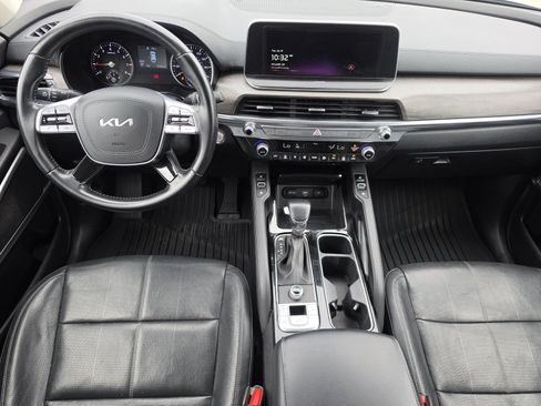 Used 2022 Kia Telluride EX w/ EX Premium Package FWD image 8
