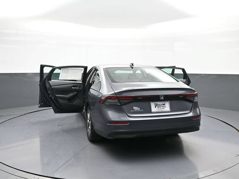 Certified 2023 Honda Accord EX image 47