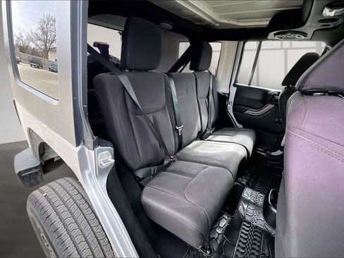 Used 2014 Jeep Wrangler Unlimited Sport image 28