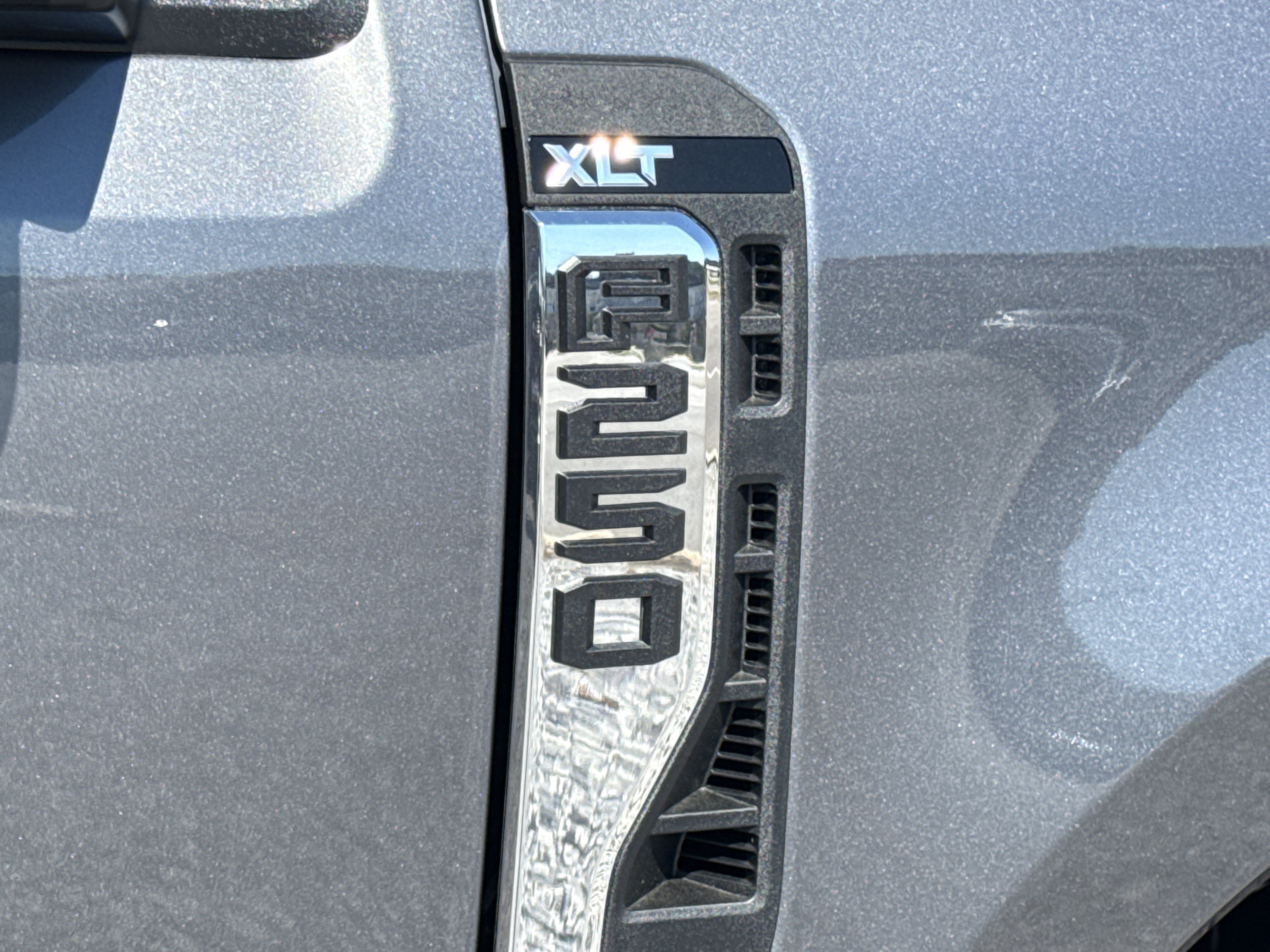 New 2027 Ford F250 XLT w/ FX4 Off-Road Package AWD/4WD image 6
