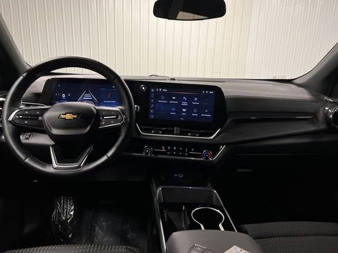 Certified 2025 Chevrolet Equinox LT image 12