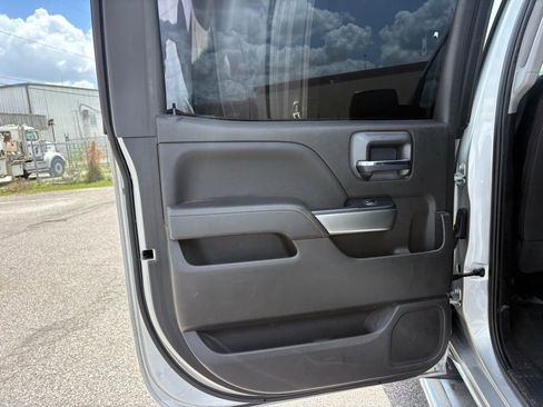 Used 2018 Chevrolet Silverado 1500 LT w/ All Star Edition image 12