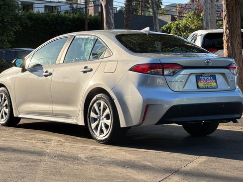 Used 2023 Toyota Corolla LE image 6