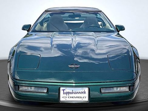 Used 1994 Chevrolet Corvette Coupe RWD image 2