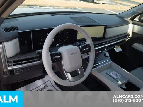 Certified 2025 Hyundai Santa Fe Limited image 13