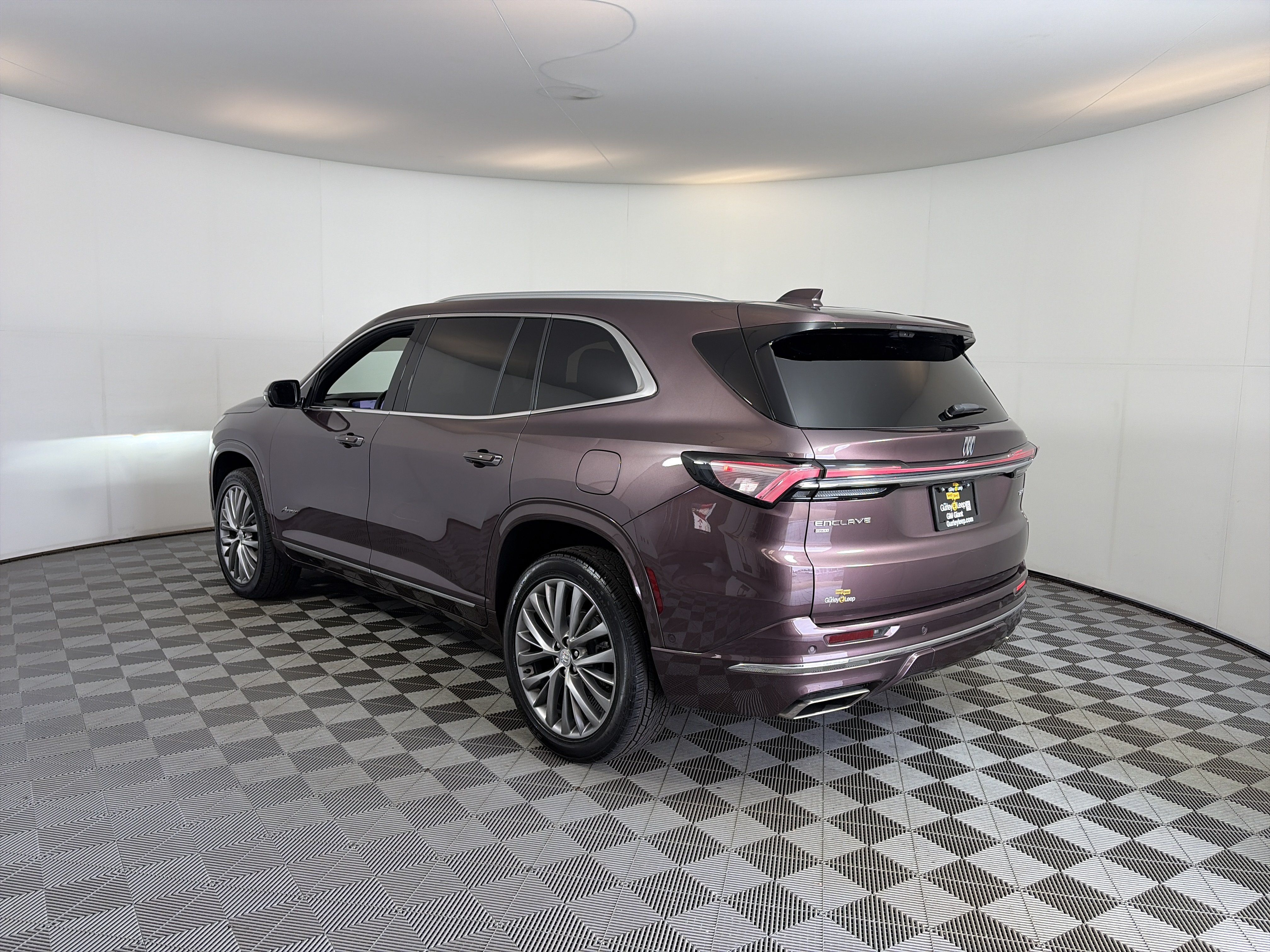 Certified 2026 Buick Enclave Avenir w/ Super Cruise Package AWD/4WD image 9