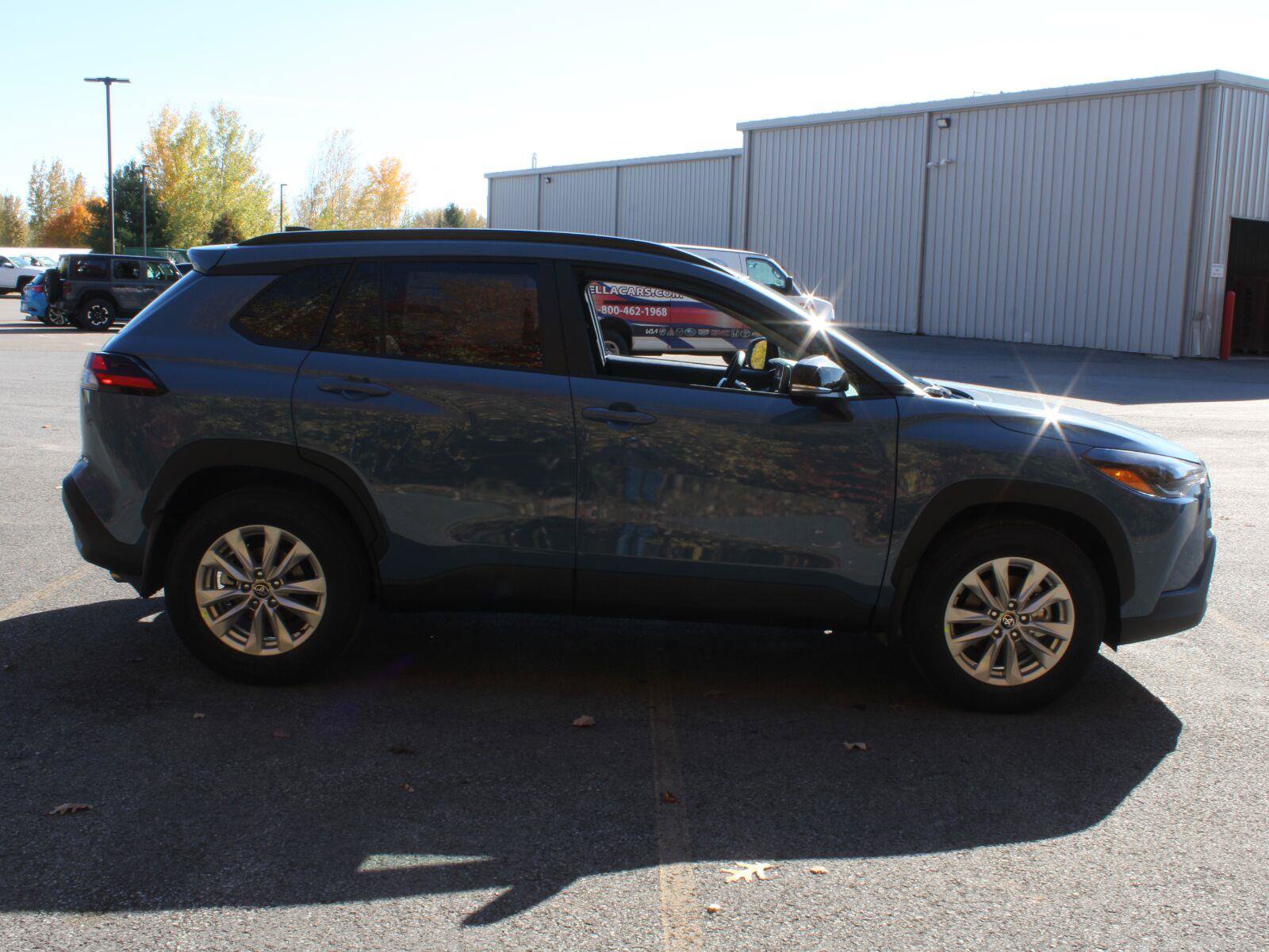 New 2026 Toyota Corolla Cross LE w/ Moonroof Package AWD/4WD image 4