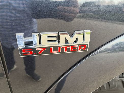 Used 2015 RAM 1500 Laramie w/ Convenience Group image 30