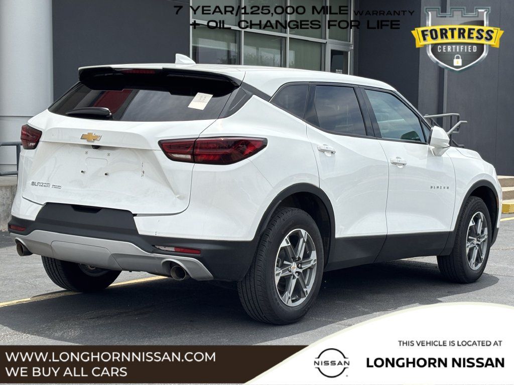 Used 2023 Chevrolet Blazer LT w/ Driver Confidence Package AWD/4WD image 3