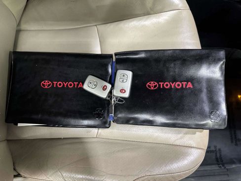 Used 2010 Toyota 4Runner Limited RWD image 53