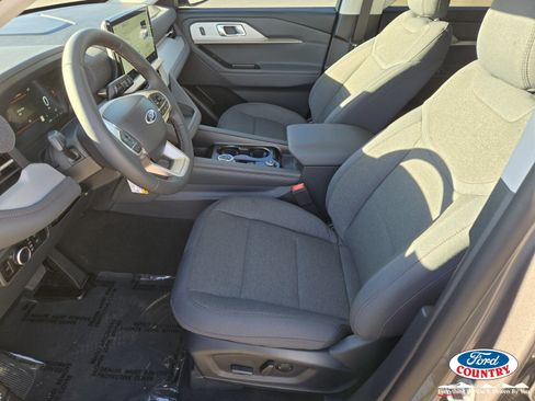 New 2026 Ford Explorer Active image 6