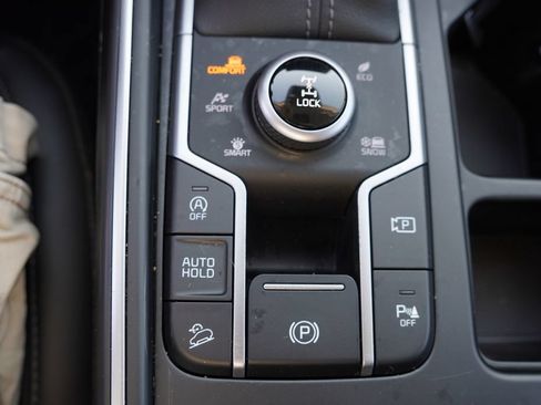 Certified 2023 Kia Sorento X-Line EX AWD/4WD image 32