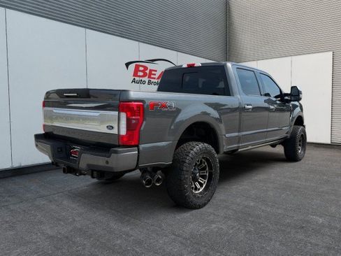 Used 2017 Ford F250 Platinum w/ Platinum Ultimate Package AWD/4WD image 12