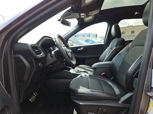 Used 2023 Ford Escape ST-Line Select w/ Tech Pack #2 AWD/4WD image 13