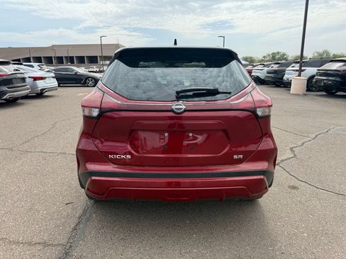 Certified 2022 Nissan Kicks SR FWD image 6