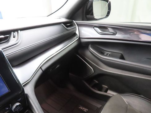 Used 2021 Jeep Grand Cherokee L Laredo AWD/4WD image 24