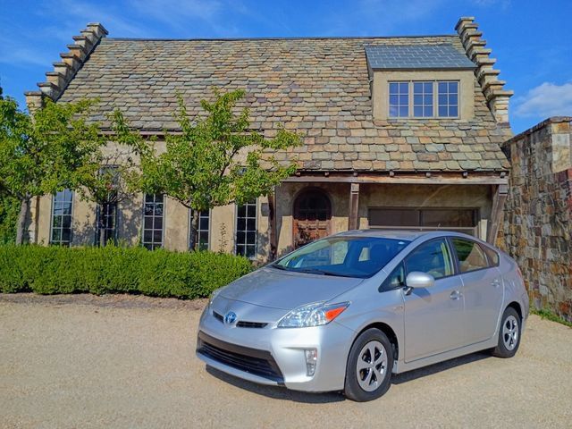 Used 2012 Toyota Prius Two FWD image 1