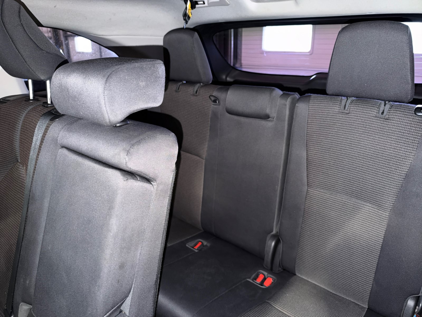 Used 2022 Toyota Highlander LE FWD image 26
