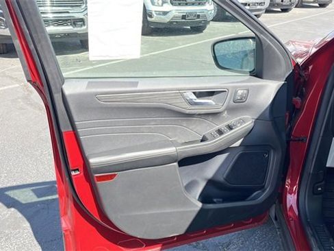 Used 2024 Ford Escape SE w/ PHEV Premium Package FWD image 19