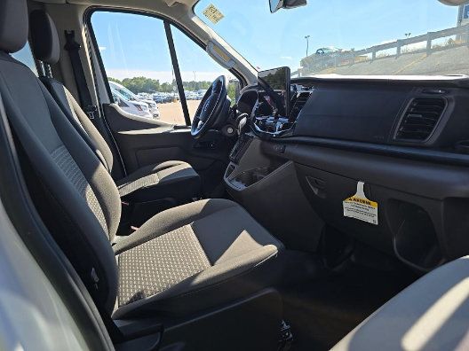 Used 2025 Ford Transit 350 XLT RWD image 5