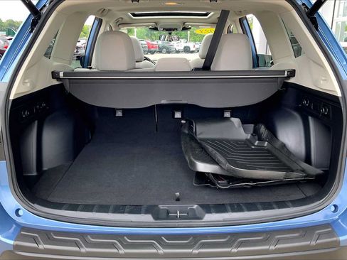 Certified 2023 Subaru Forester Premium AWD/4WD image 35