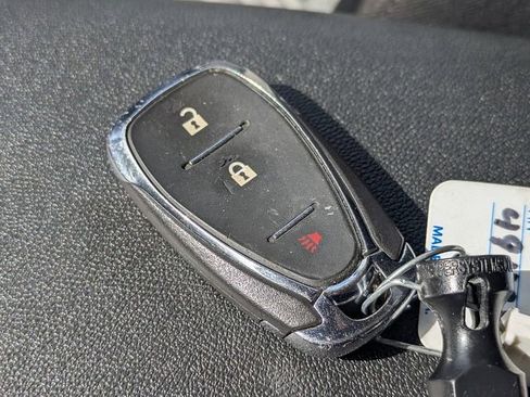 Used 2023 Chevrolet Equinox LT FWD image 33