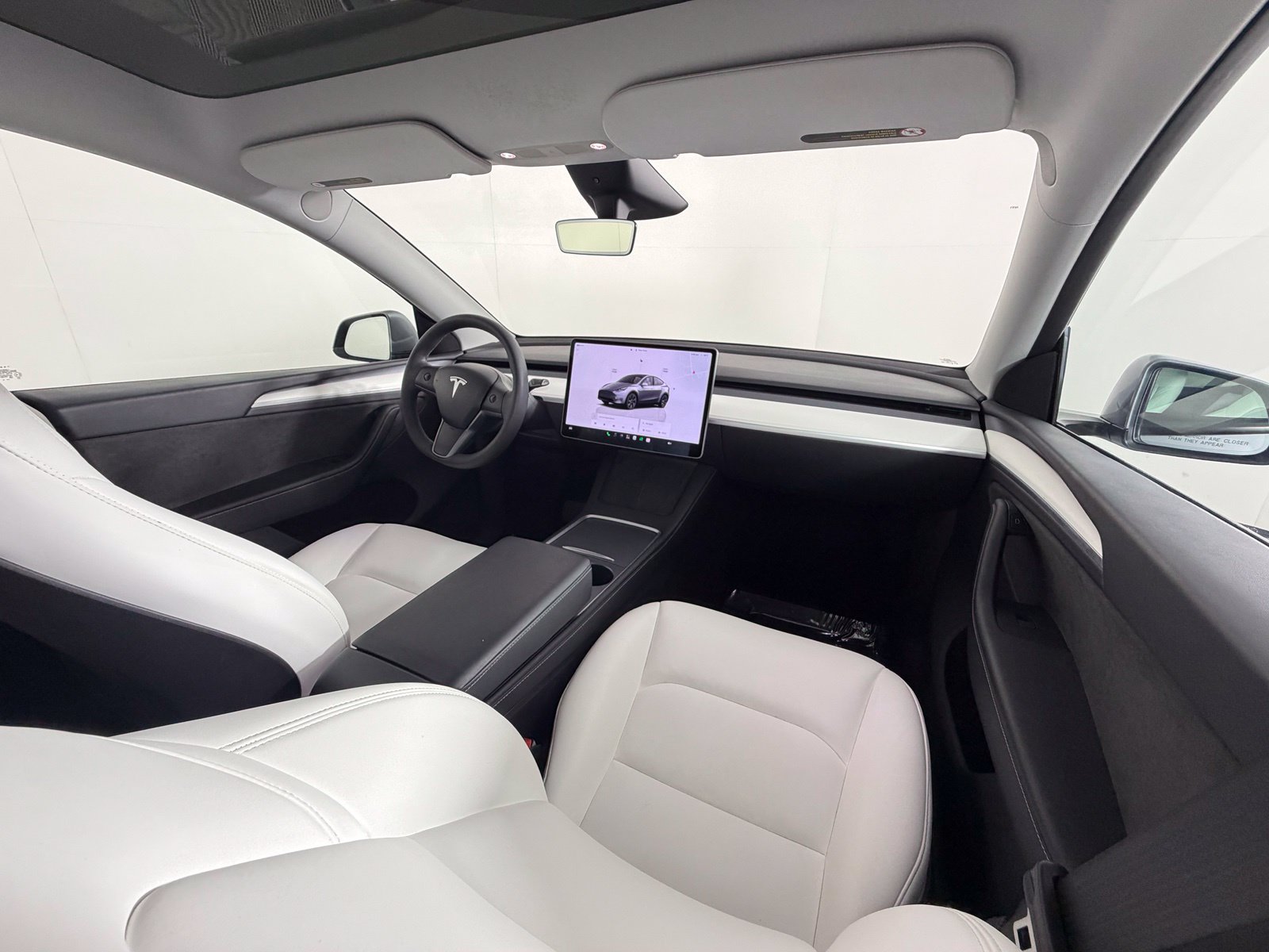 Used 2024 Tesla Model Y Long Range AWD/4WD image 12