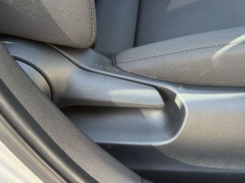 Used 2024 Toyota Corolla LE FWD image 27