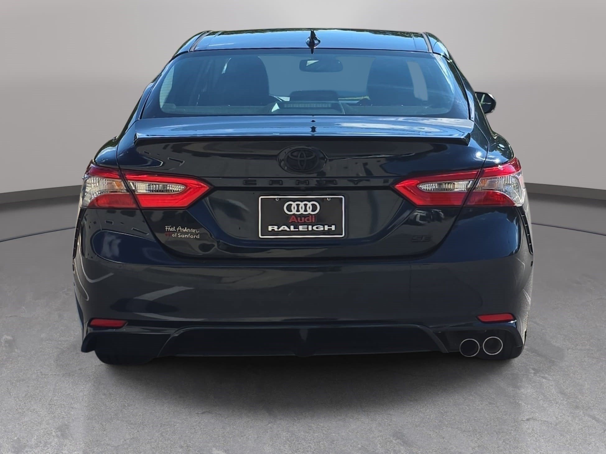Used 2018 Toyota Camry SE w/ Audio Package FWD image 6