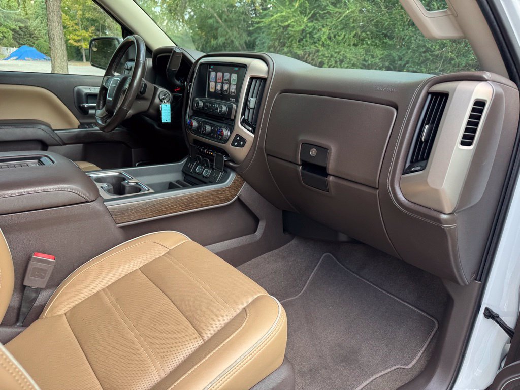 Used 2018 GMC Sierra 1500 Denali w/ Denali Ultimate Package AWD/4WD image 11