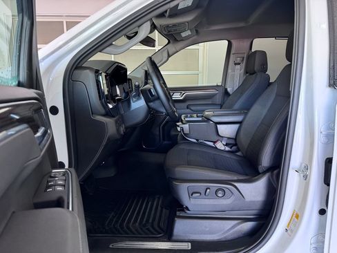 Certified 2026 Chevrolet Silverado 1500 RST AWD/4WD image 9