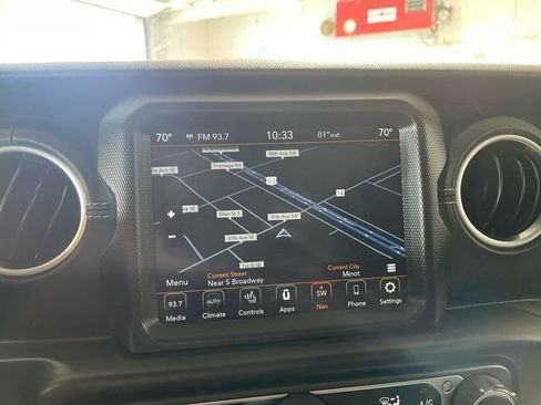 Used 2023 Jeep Wrangler Unlimited Sahara w/ Dual Top Group AWD/4WD image 19
