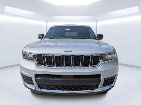 New 2026 Jeep Grand Cherokee L Laredo w/ Trailer Tow Package RWD image 8