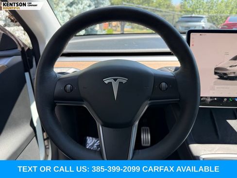 Used 2022 Tesla Model Y Performance AWD/4WD image 14