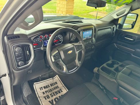 Used 2022 Chevrolet Silverado 3500 LT image 12