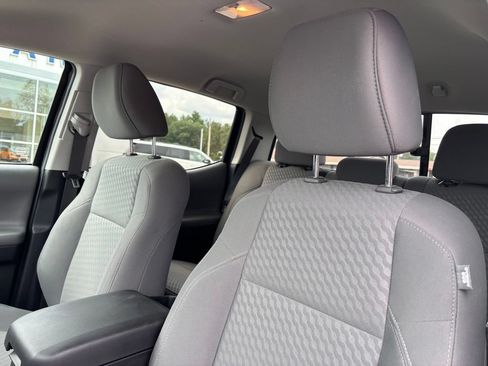 Used 2023 Toyota Tacoma SR AWD/4WD image 12