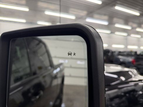 Used 2025 GMC Sierra 2500 AT4 AWD/4WD image 31