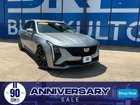 Used 2025 Cadillac CT5 V w/ Technology Package RWD image 1