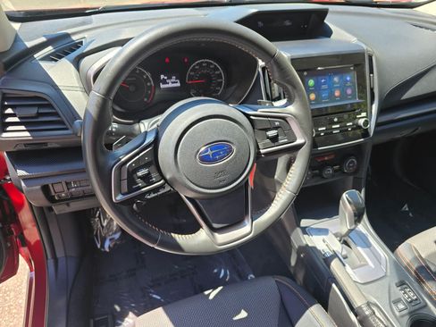 Used 2019 Subaru Crosstrek 2.0i Premium w/ Popular Package #2 AWD/4WD image 2