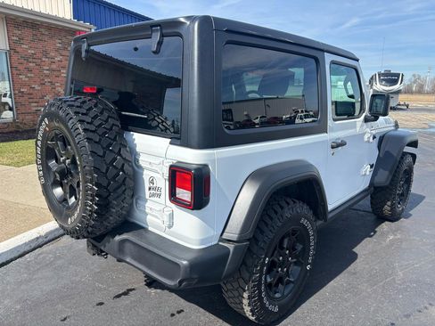 Used 2022 Jeep Wrangler Sport image 3