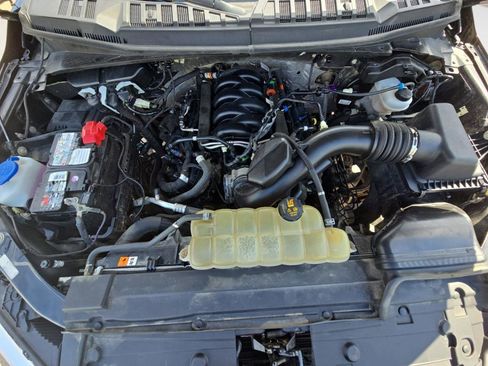 Used 2019 Ford F150 XLT w/ Equipment Group 302A Luxury AWD/4WD image 26