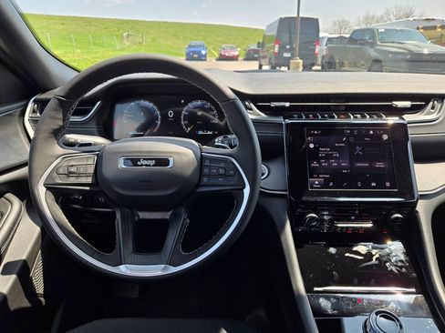 New 2026 Jeep Grand Cherokee L Laredo AWD/4WD image 16