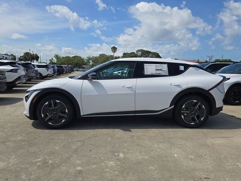 New 2026 Kia EV6 Light RWD image 5