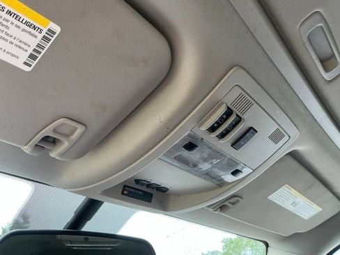 Used 2014 Chevrolet Suburban LTZ AWD/4WD image 31