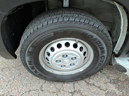 Used 2025 RAM ProMaster 2500 w/ U-Haul Equipment Group FWD image 10