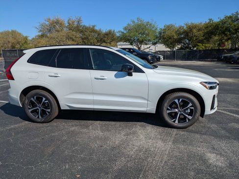 New 2026 Volvo XC60 B5 Core image 3