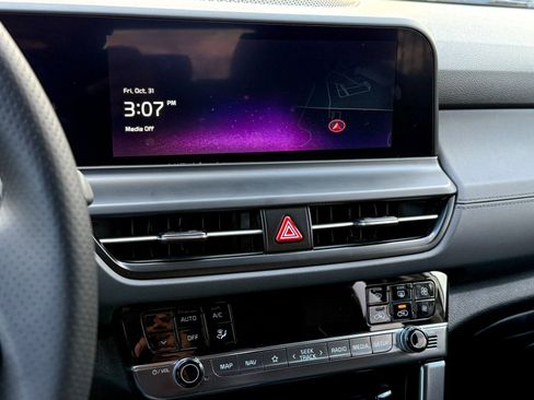 New 2026 Kia Seltos SX w/ SX Sunroof Package image 16