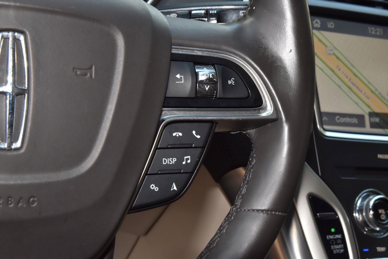 Used 2020 Lincoln Nautilus Reserve w/ Cargo Utility Package AWD/4WD image 22